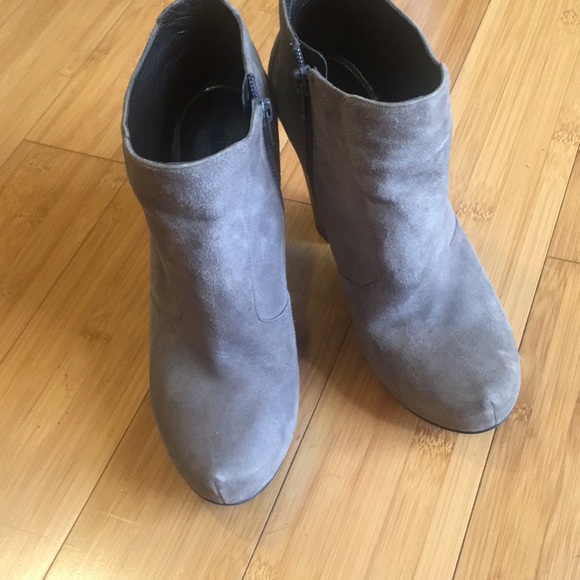 Wood heel booties - Picture 2 of 3